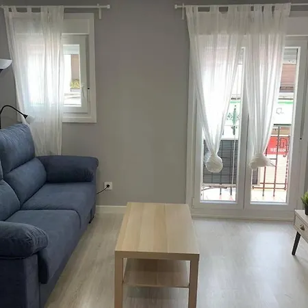 Apartamento Agustina - Piso Centrico Reformado En Calle Peatonal *